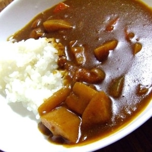 野菜ごろごろ！ポークカレーライス